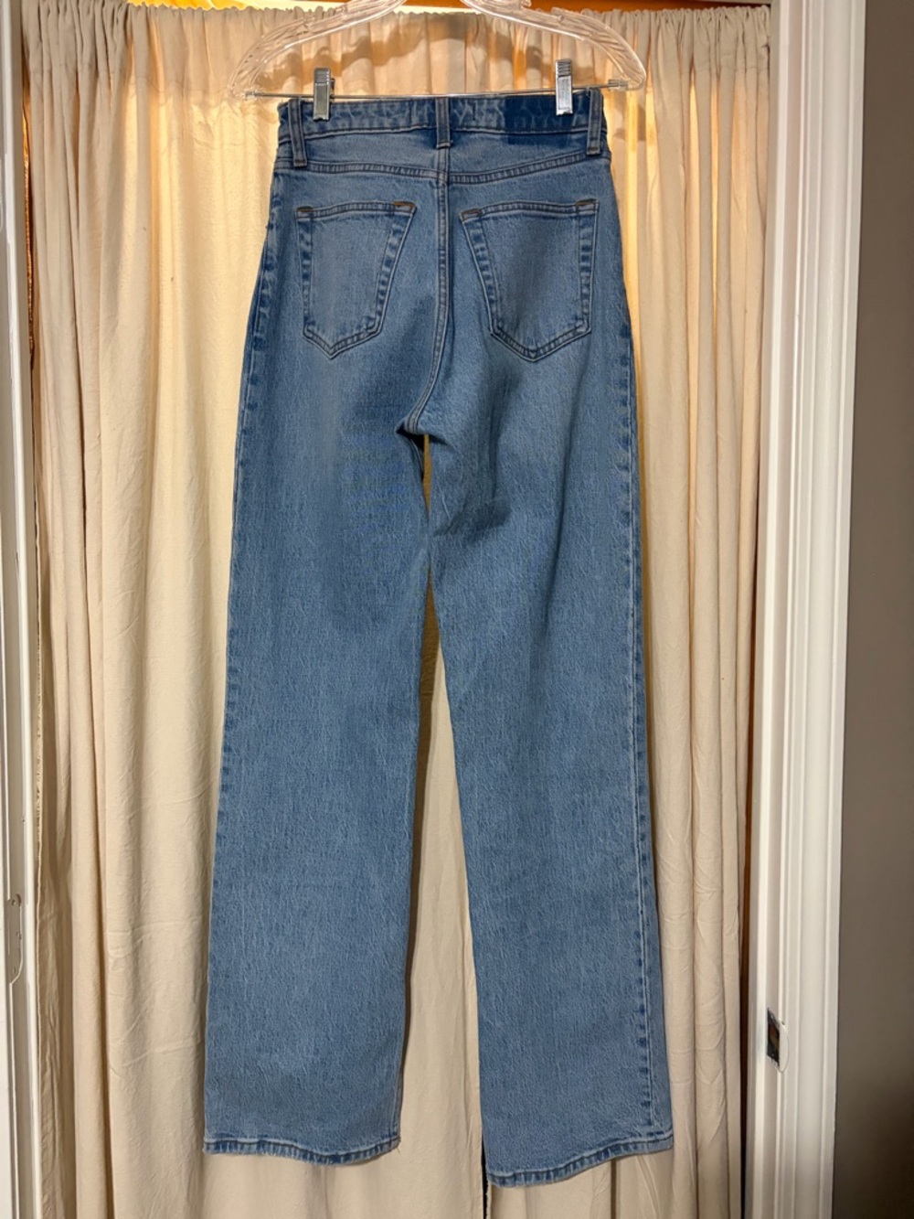 A&F 90’s Relaxed High Rise - Picture 4 of 4